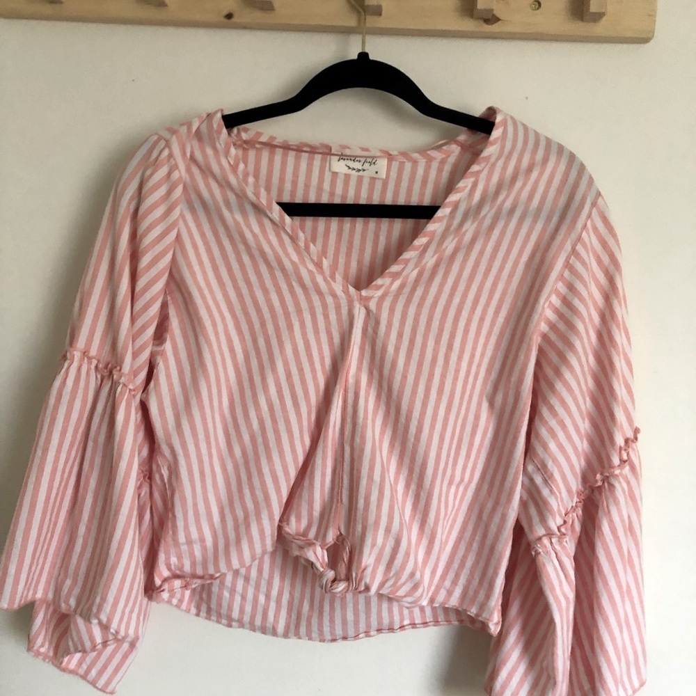 Adorable bell sleeves canvas blouse w front tie at waistline size M